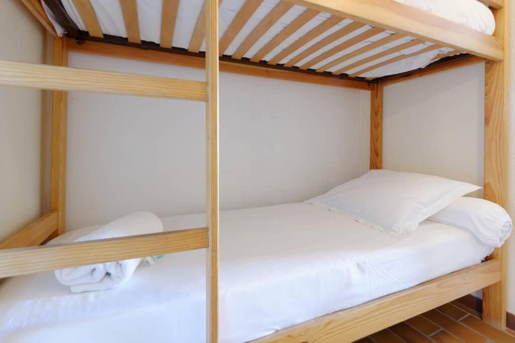 Appartamento St-Cyr - Studio Avec Balcon, Vue Mer Et Proche Plage Saint-Cyr-sur-Mer Esterno foto